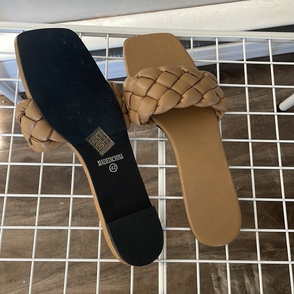 Size 42 brown sandals - Picture 2 of 2